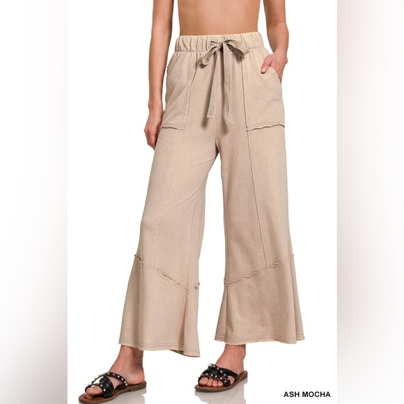 New Zenana Ash Mocha EXPOSED-SEAM FLARE HEM PANTS WITH POCKETS - Picture 2 of 5